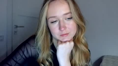 Lulu Baby18 online show from 04/16/26, 09:39