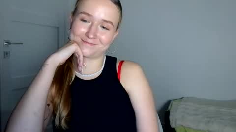 Snapshot of lulu_baby1 chatting on 05/09/26, 04:56 Lulu Baby18 online show from 05/09/26, 04:56