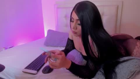 Snapshot of lulu_exotic chatting on 02/27/25, 12:34 BRENDA TATIANA online show from 02/27/25, 12:34