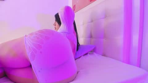 Snapshot of lulu_exotic chatting on 11/19/25, 07:47 BRENDA TATIANA online show from 11/19/25, 07:47