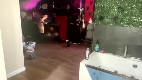 Lulu online show from 01/15/25, 06:40