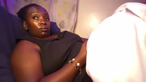 lulu_sparks1 online show from 09/27/25, 12:15