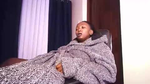 lulu_sparks1 online show from 04/09/26, 08:09