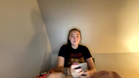 lulubaby03 online show from 09/17/25, 01:51