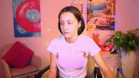 Snapshot of lulupatterson chatting on 12/20/25, 08:21 Lu online show from 12/20/25, 08:21