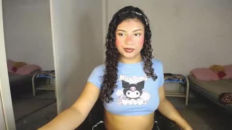 luluupeach69 online show from 02/23/26, 12:46