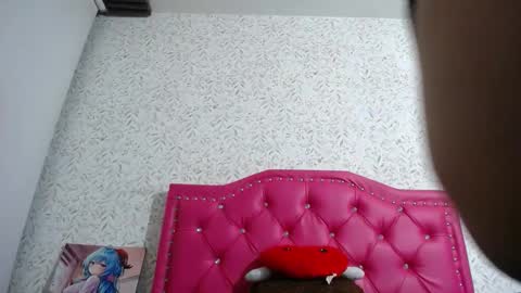 Snapshot of luly_blue chatting on 09/27/25, 04:06 Luly online show from 09/27/25, 04:06