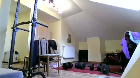 Andrew independent model 2000-0000 CET daily online show from 04/05/26, 02:47