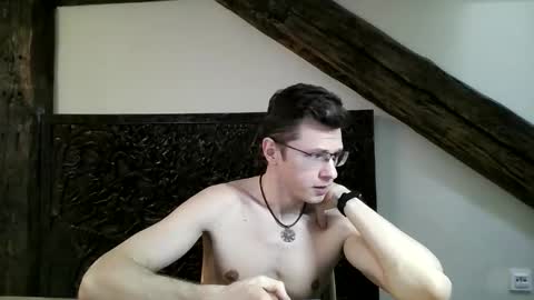 Andrew independent model 2000-0000 CET daily online show from 04/19/26, 01:10