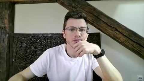 Andrew independent model 2000-0000 CET daily online show from 04/25/26, 01:41