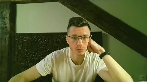 Andrew independent model 2000-0000 CET daily online show from 05/12/26, 09:34