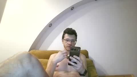 Andrew independent model 2000-0000 CET daily online show from 06/30/26, 02:07