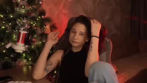 Amelia online show from 12/21/25, 01:35