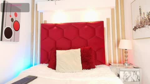 Snapshot of lumiernova chatting on 04/11/26, 08:02 Lumier online show from 04/11/26, 08:02