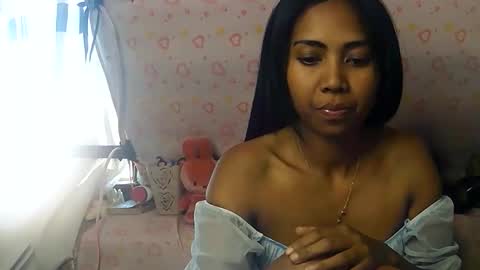 Snapshot of luna019 chatting on 10/16/25, 05:41 Luna online show from 10/16/25, 05:41