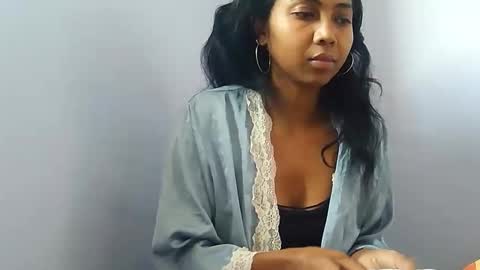 Luna online show from 05/21/26, 07:04