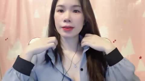 Luna online show from 05/05/26, 02:08