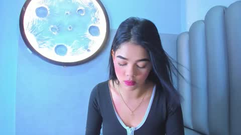 Luna online show from 02/05/26, 11:37