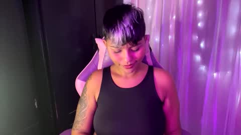 Snapshot of luna__cute chatting on 02/01/25, 05:39 Luna online show from 02/01/25, 05:39