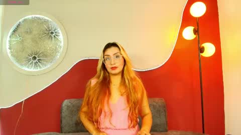 Snapshot of luna__velvet chatting on 06/10/26, 12:15 luna__velvet online show from 06/10/26, 12:15