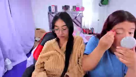 luna_analya online show from 05/21/26, 12:06
