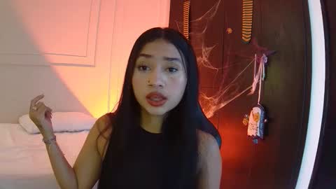 luna and banji online show from 10/23/25, 09:13