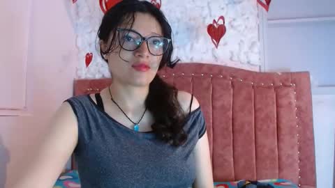 Snapshot of luna_azul_15 chatting on 02/12/25, 12:44 dalia online show from 02/12/25, 12:44