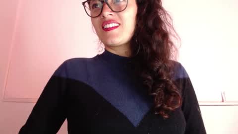 Snapshot of luna_azul_15 chatting on 02/27/25, 12:23 dalia online show from 02/27/25, 12:23