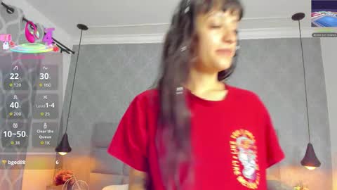 Luna online show from 12/02/25, 11:04