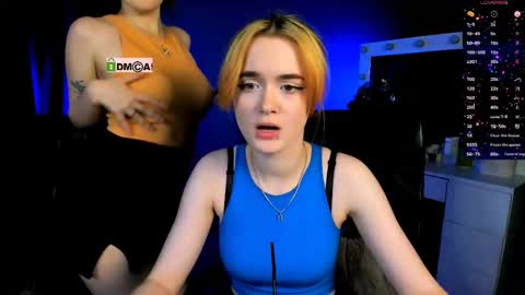 luna_berryy online show from 02/14/25, 12:41