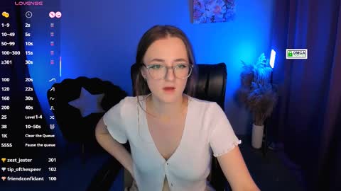 luna_berryy online show from 02/23/25, 02:29