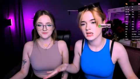 luna_berryy online show from 02/28/25, 08:39