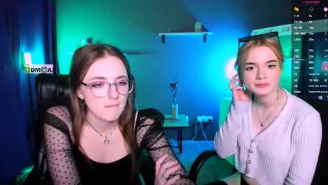 luna_berryy online show from 03/04/25, 02:27