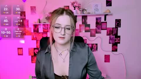 luna_berryy online show from 05/06/26, 08:25