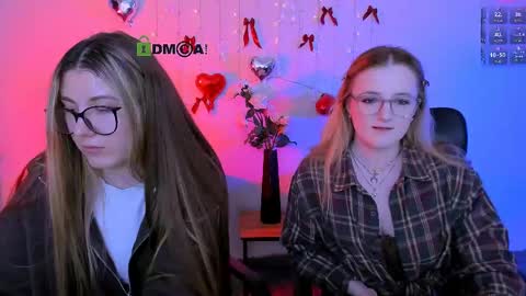 luna_berryy online show from 05/16/26, 06:50