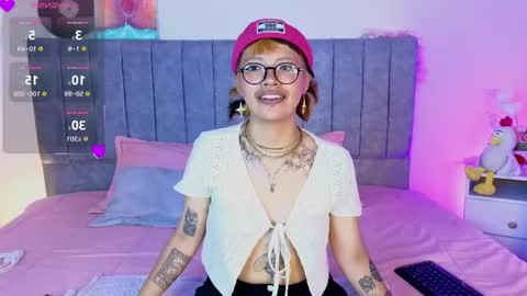 Snapshot of luna_blooms chatting on 04/13/26, 12:32 luna_blooms online show from 04/13/26, 12:32