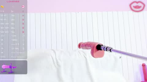 Luna online show from 02/17/25, 09:56