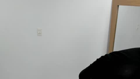 Snapshot of luna_dumont chatting on 03/08/25, 05:11 luna online show from 03/08/25, 05:11