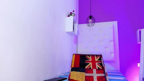 Luna online show from 02/14/26, 07:54