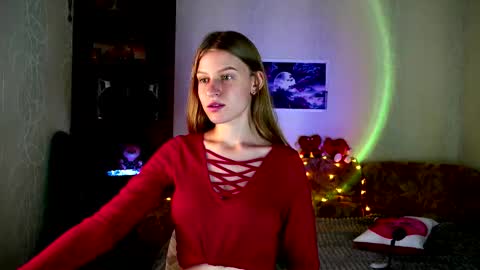 luna_evan online show from 11/05/25, 09:20