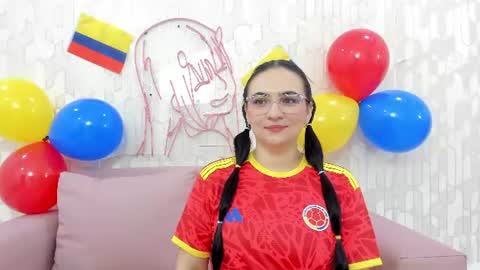 Snapshot of luna_ferrer1 chatting on 06/27/26, 12:44 luna_ferrer1 online show from 06/27/26, 12:44