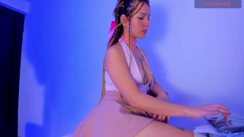 luna_hazard online show from 12/09/24, 04:01