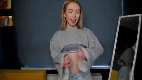 Elizabeth online show from 02/19/26, 09:27