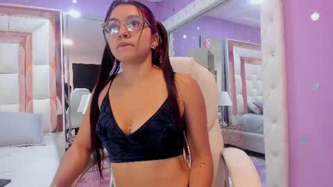 luna_hix online show from 06/22/26, 12:13