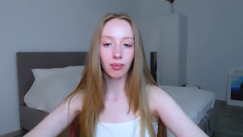 Snapshot of luna_insanity chatting on 12/22/24, 03:44 Luna online show from 12/22/24, 03:44