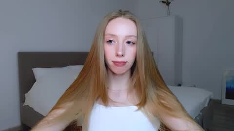 Snapshot of luna_insanity chatting on 12/22/24, 07:31 Luna online show from 12/22/24, 07:31