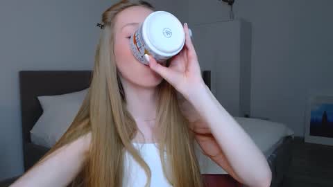 Snapshot of luna_insanity chatting on 12/30/24, 07:53 Luna online show from 12/30/24, 07:53