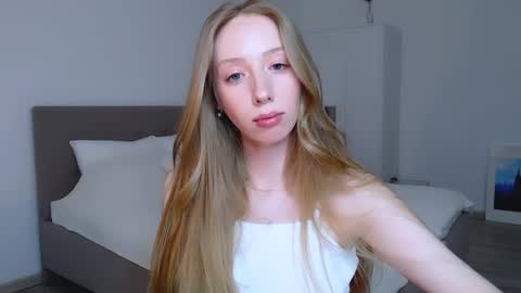 Snapshot of luna_insanity chatting on 01/13/25, 03:34 Luna online show from 01/13/25, 03:34