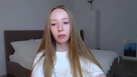 Snapshot of luna_insanity chatting on 01/26/25, 02:14 Luna online show from 01/26/25, 02:14