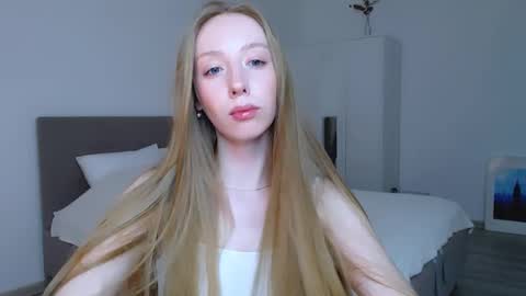 Snapshot of luna_insanity chatting on 02/07/25, 12:42 Luna online show from 02/07/25, 12:42